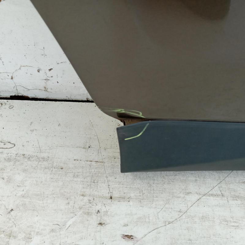 door/sliding rear right