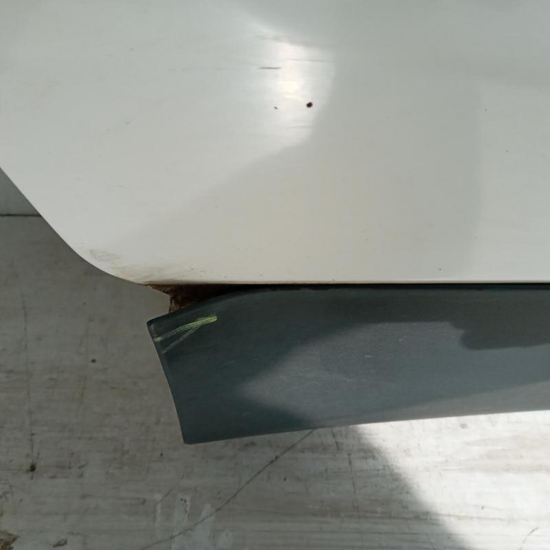 door/sliding rear right