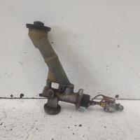 clutch master cylinder