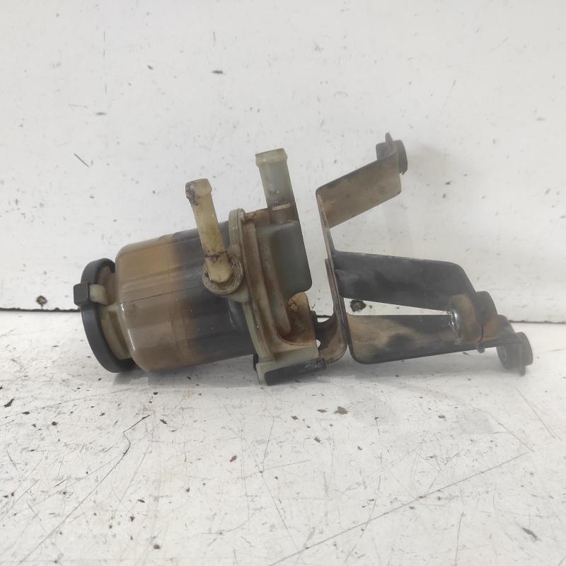 power steering reservoir