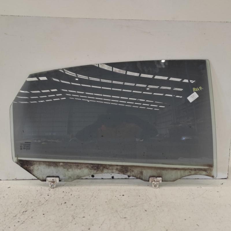 door window rear right