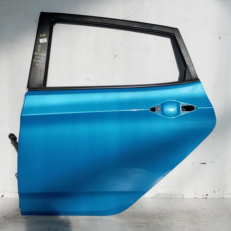 door/sliding rear left