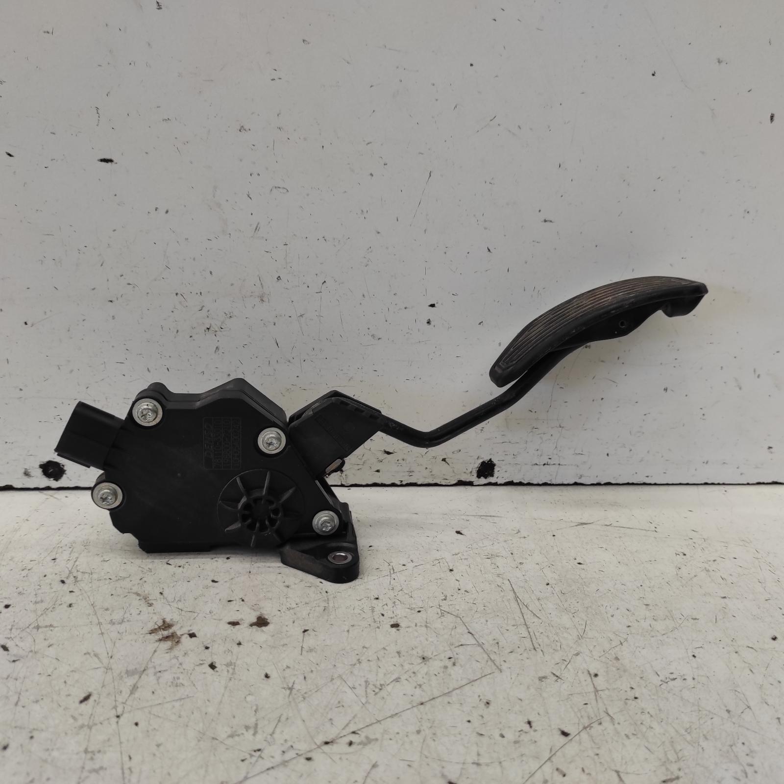 Aurion Pedal Assembly 2006-2012 gsv40r,accelerator pedal only,10/06-03/12 00021542 #650630