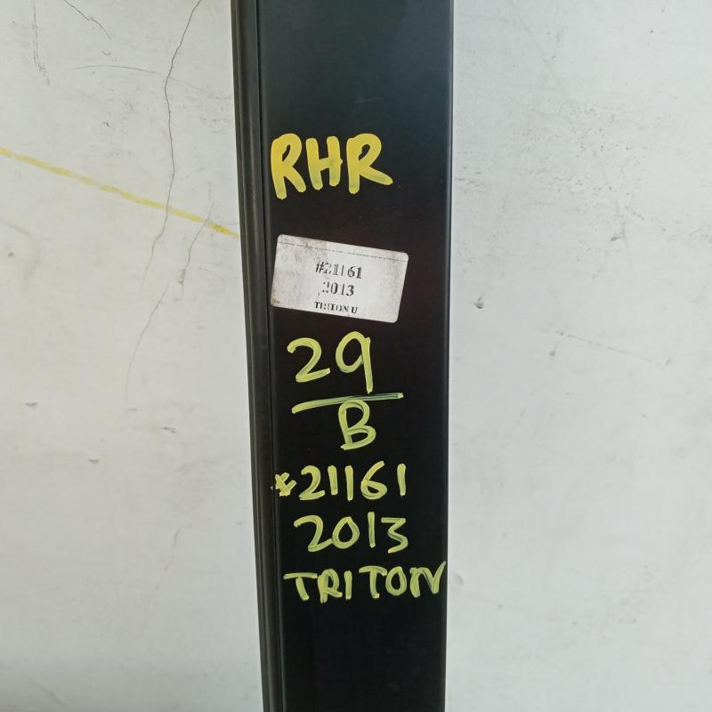 door/sliding rear right