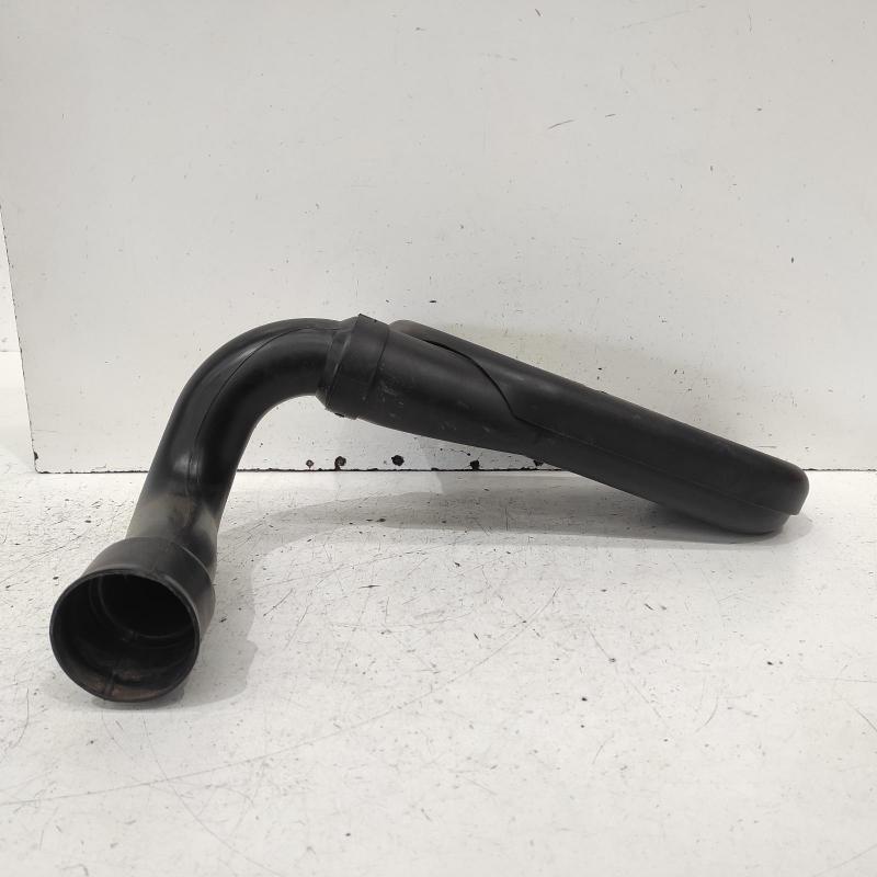 air cleaner duct/hose