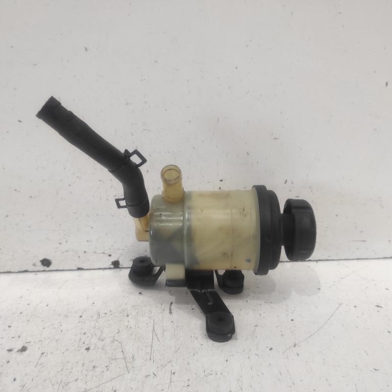 power steering reservoir