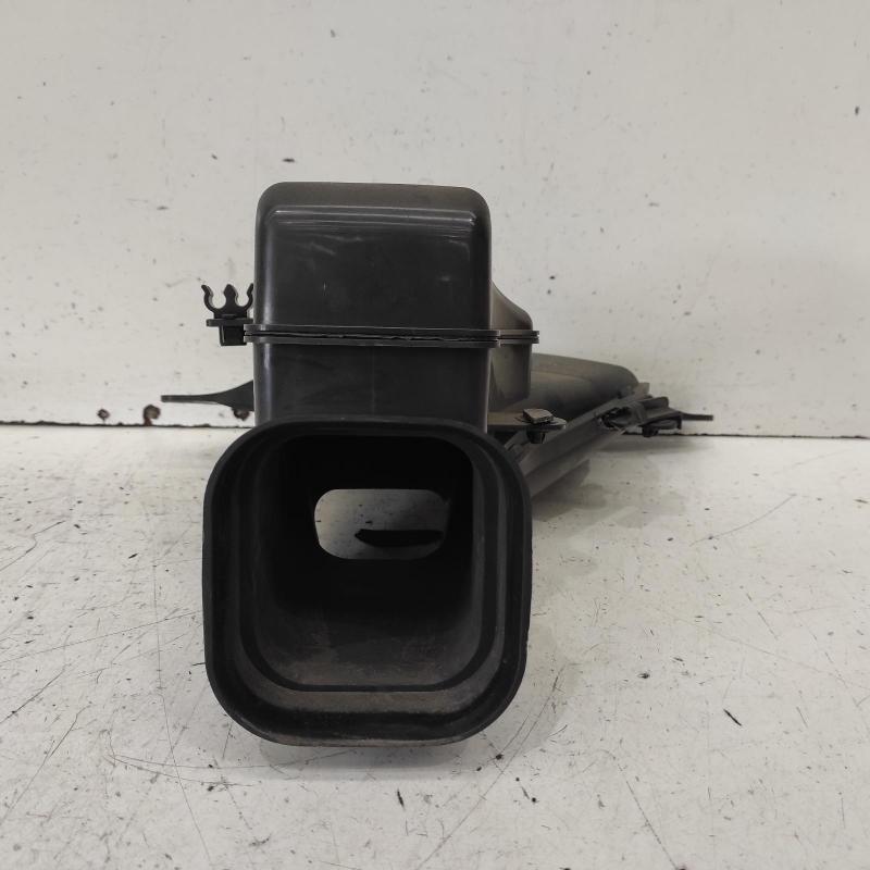 air cleaner duct/hose