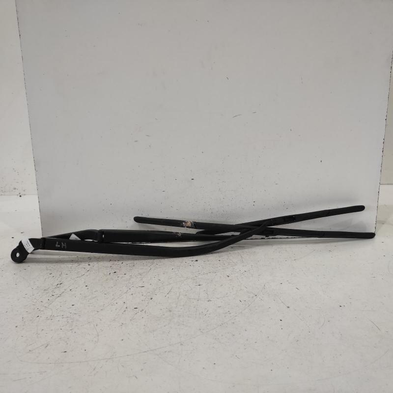 wiper arm