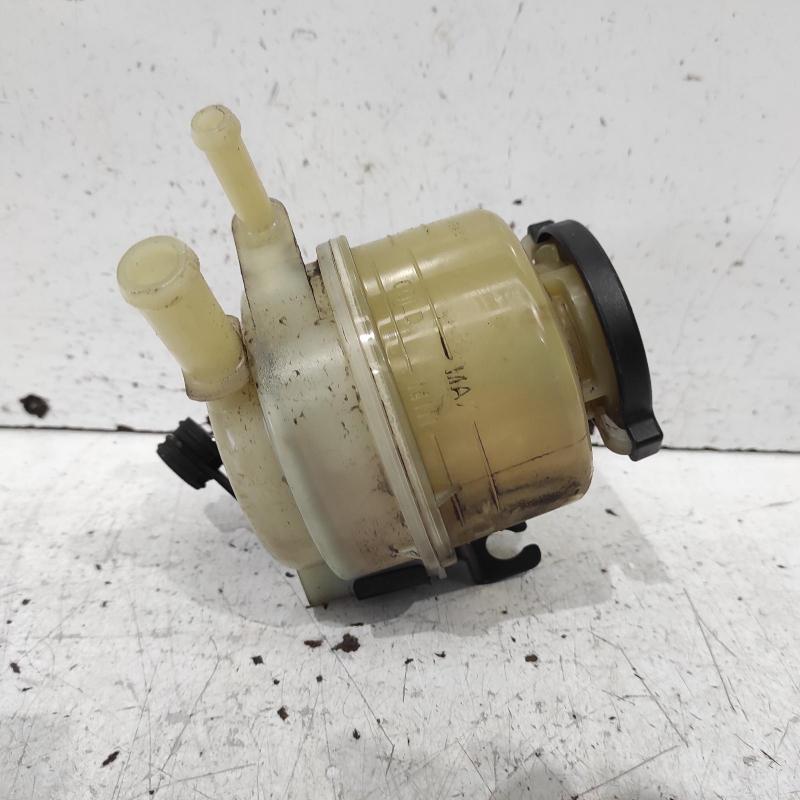 power steering reservoir
