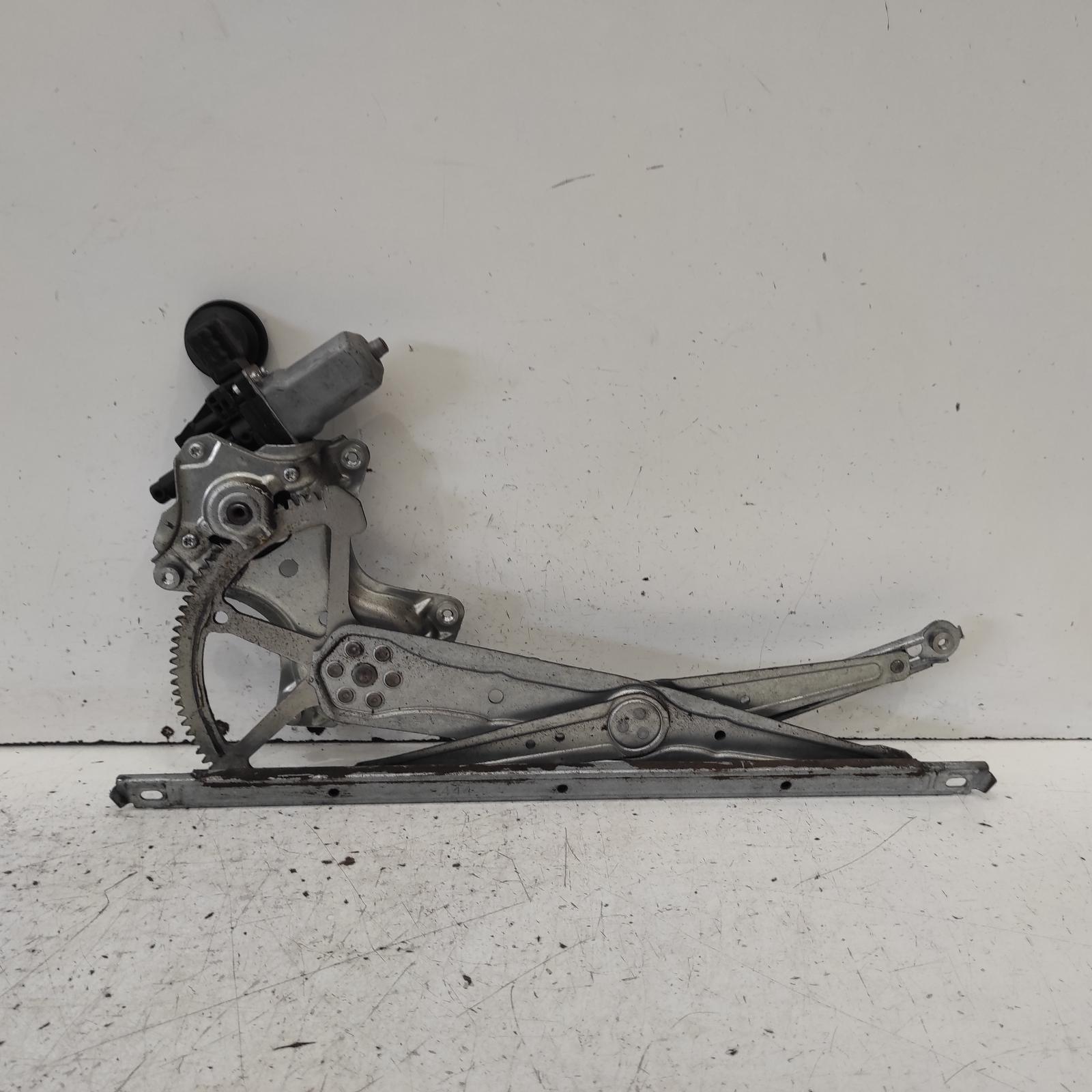 Aurion Window Regulator/motor Front Left 2012-2017 power,gsv50r,02/12-08/17 00021233 #652220