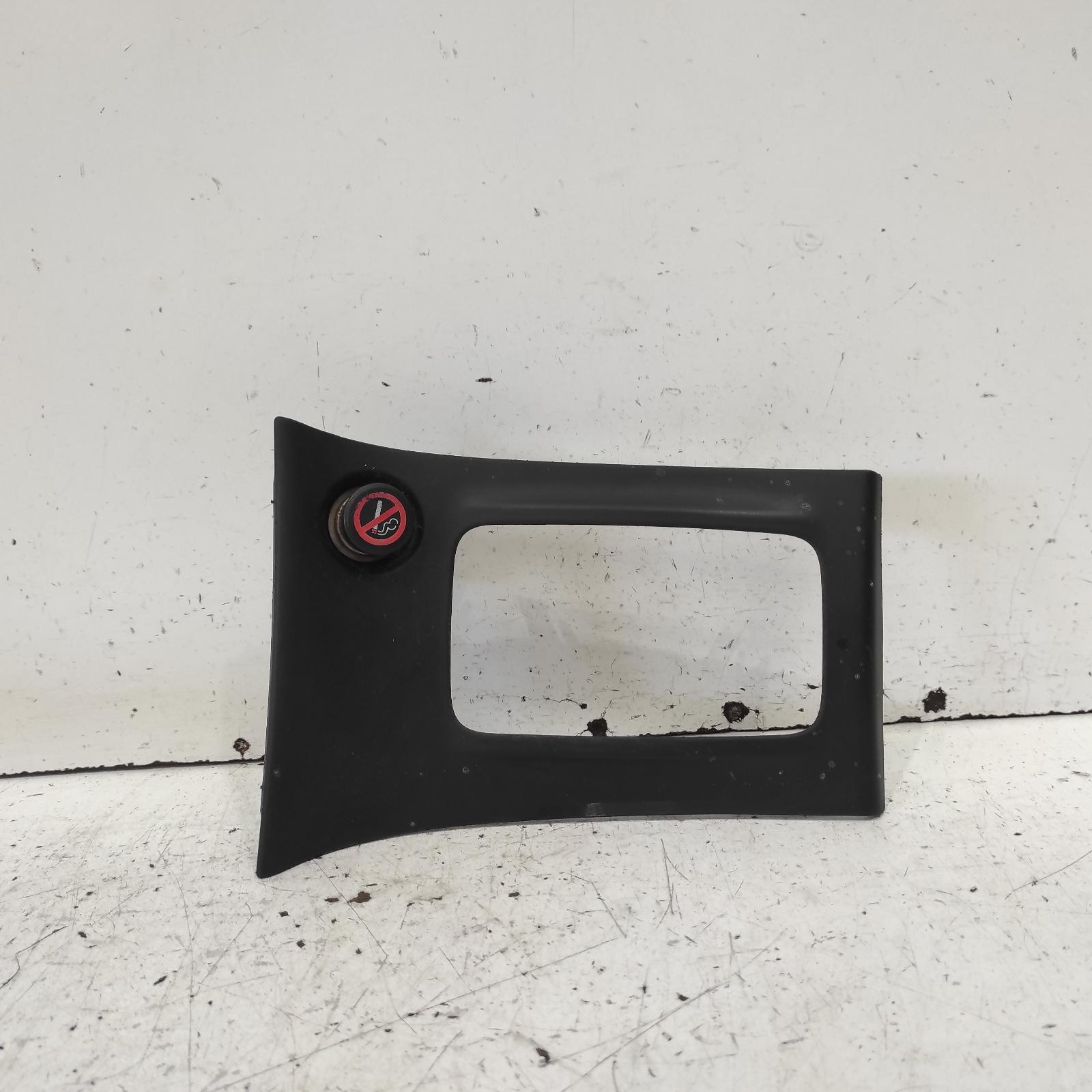 Corolla Console 2001-2007 zze122 12/01-06/07 00021367 #652285