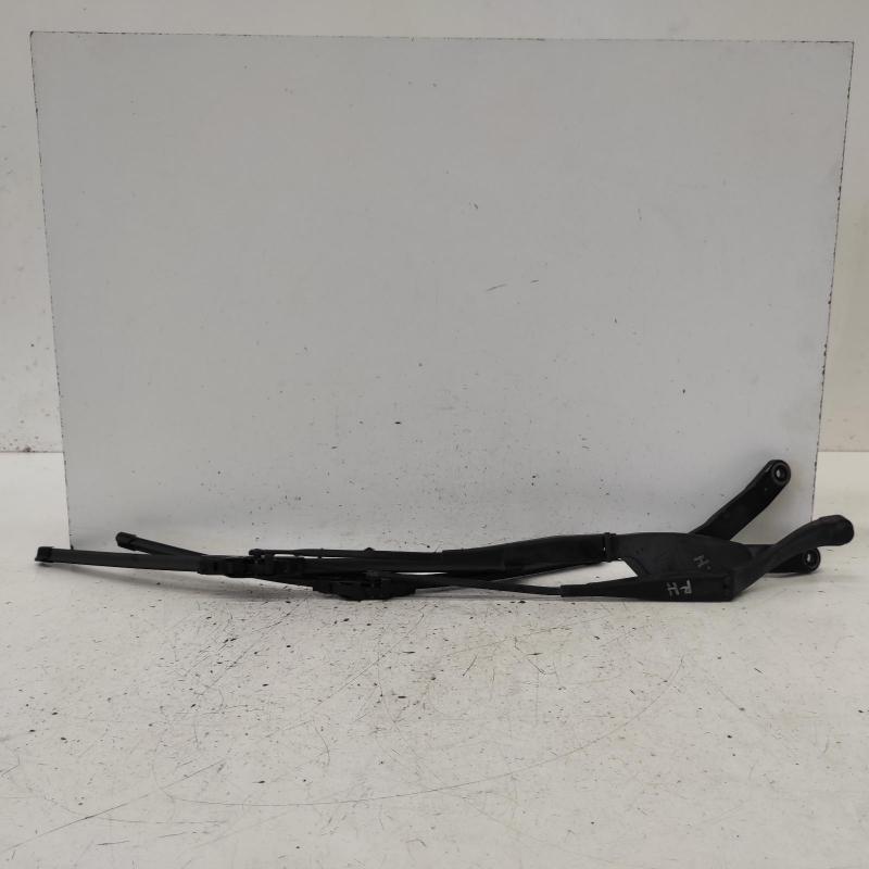 wiper arm