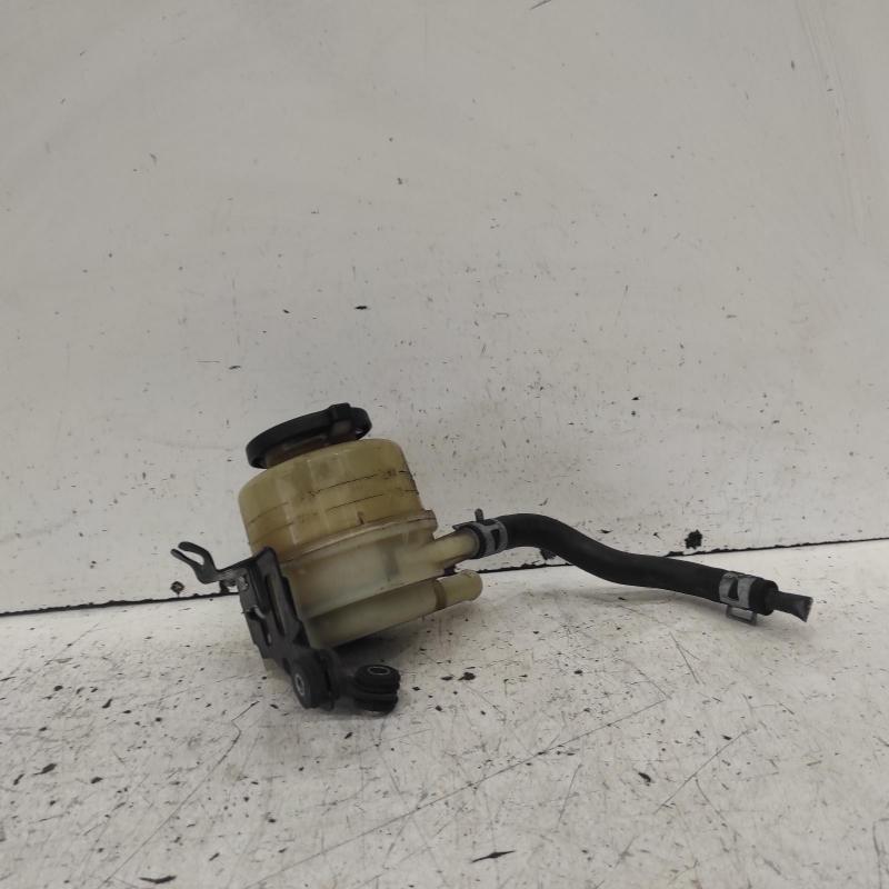 power steering reservoir