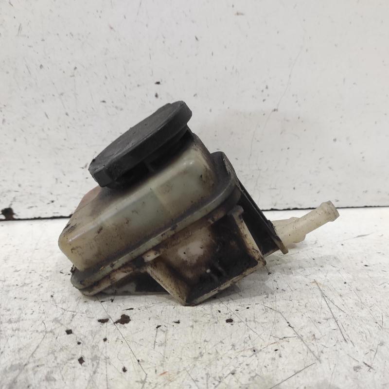 power steering reservoir