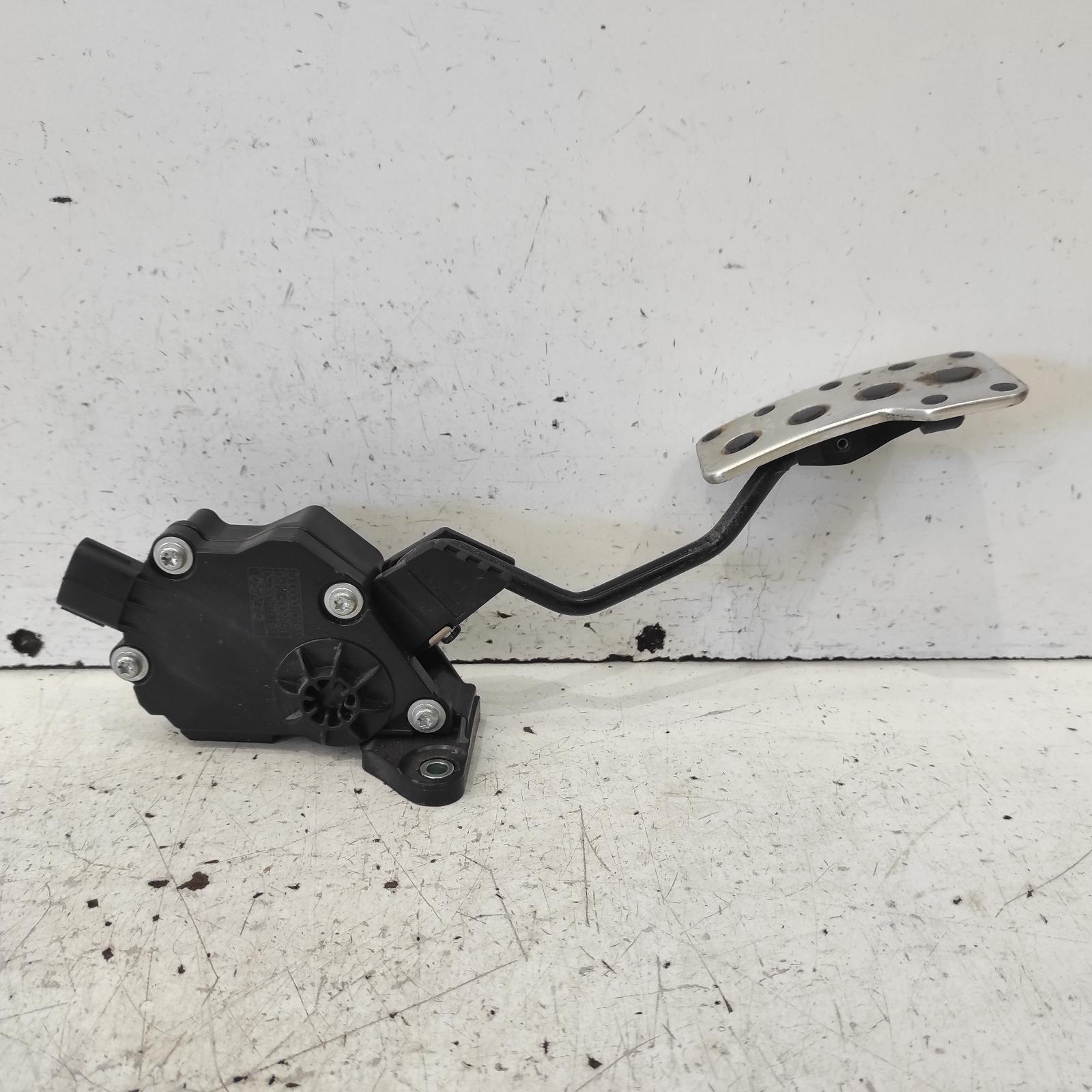 Aurion Pedal Assembly 2006-2012 gsv40r,accelerator pedal only,10/06-03/12 00021129 #653046