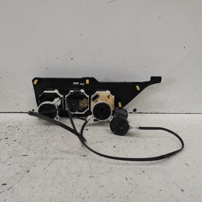 heater/aircon controls