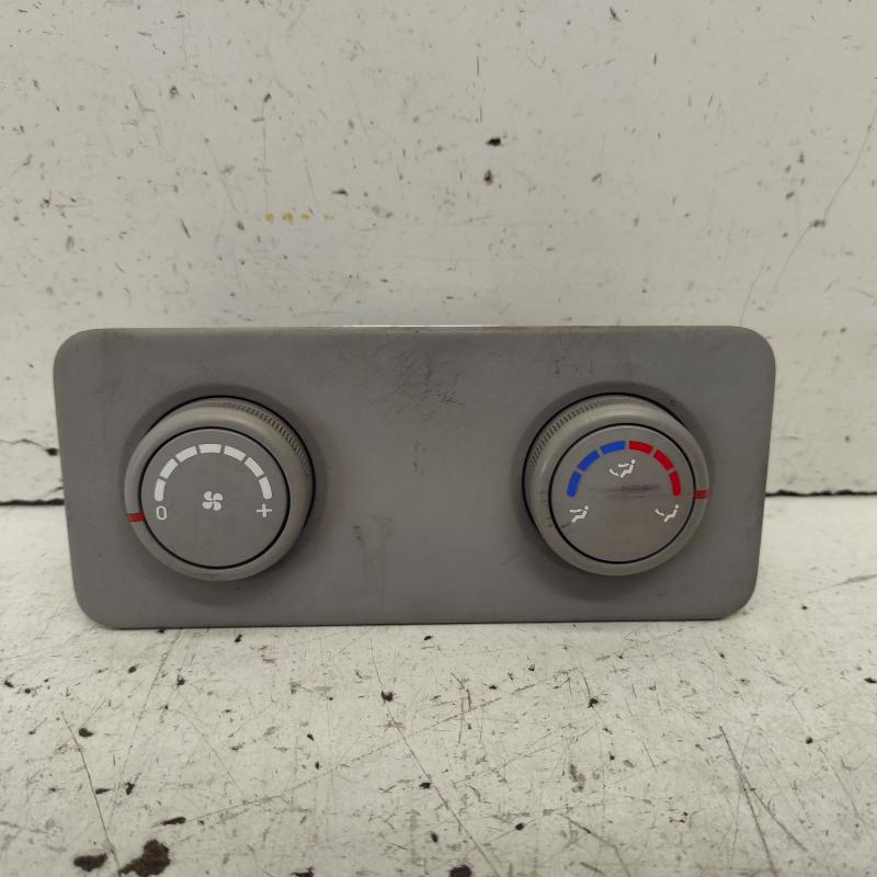 heater/aircon controls
