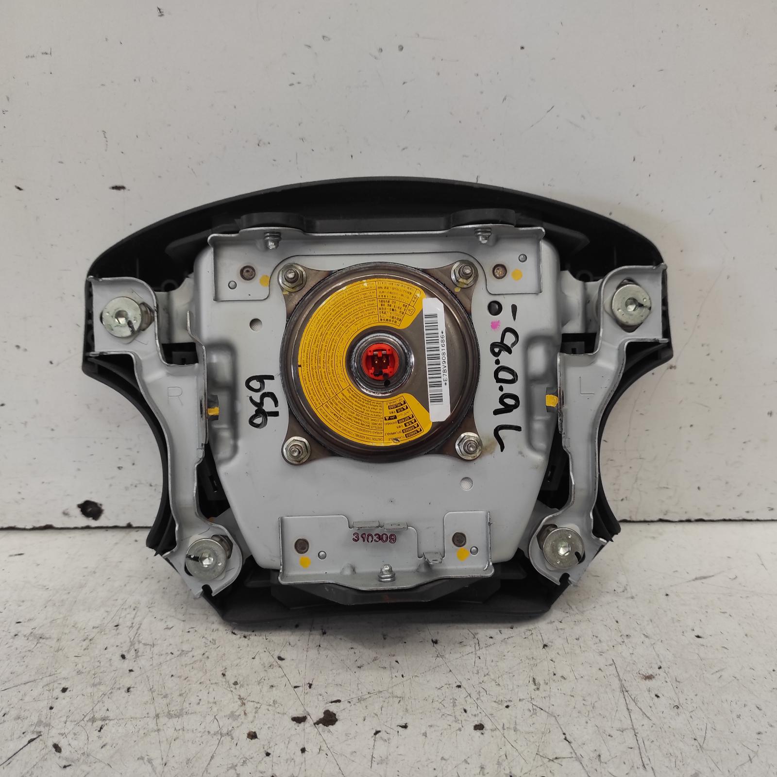 Hilux Airbag Right 2005-2011 steering wheel,black,non audio control type,02/05-06/11 00021560 #653782