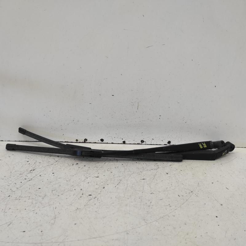 wiper arm