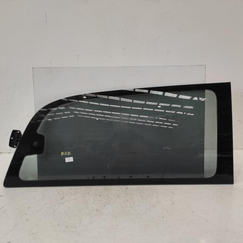 side glass rear right