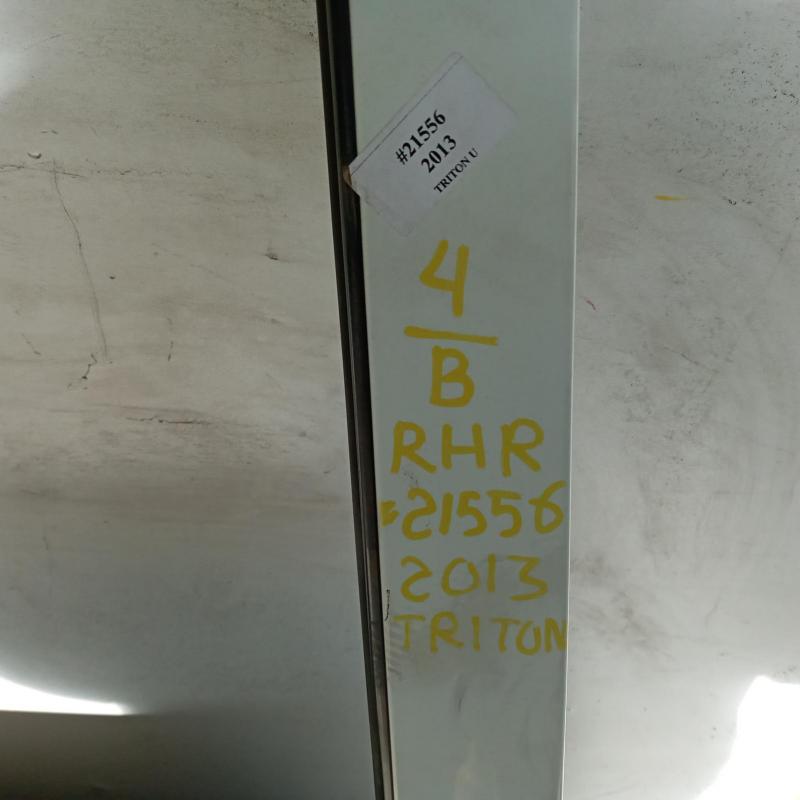 door/sliding rear right