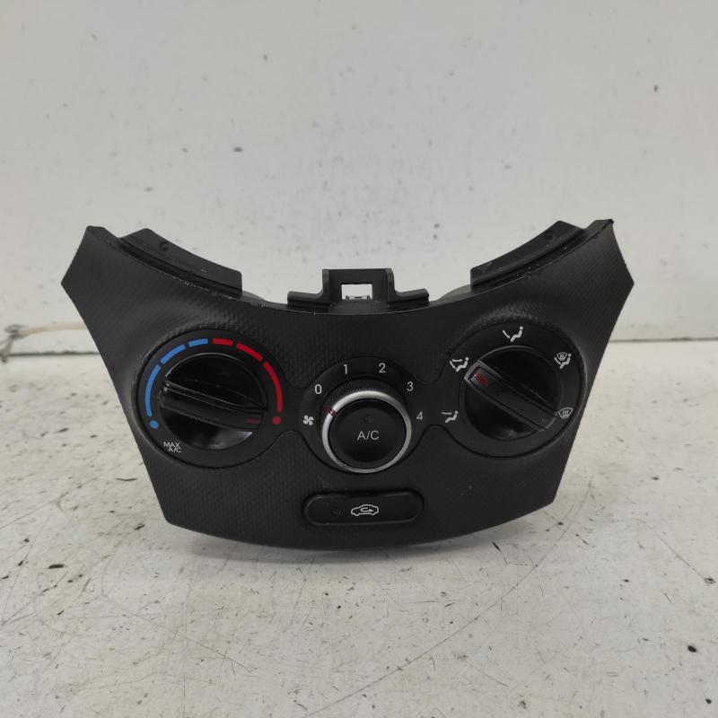 heater/aircon controls