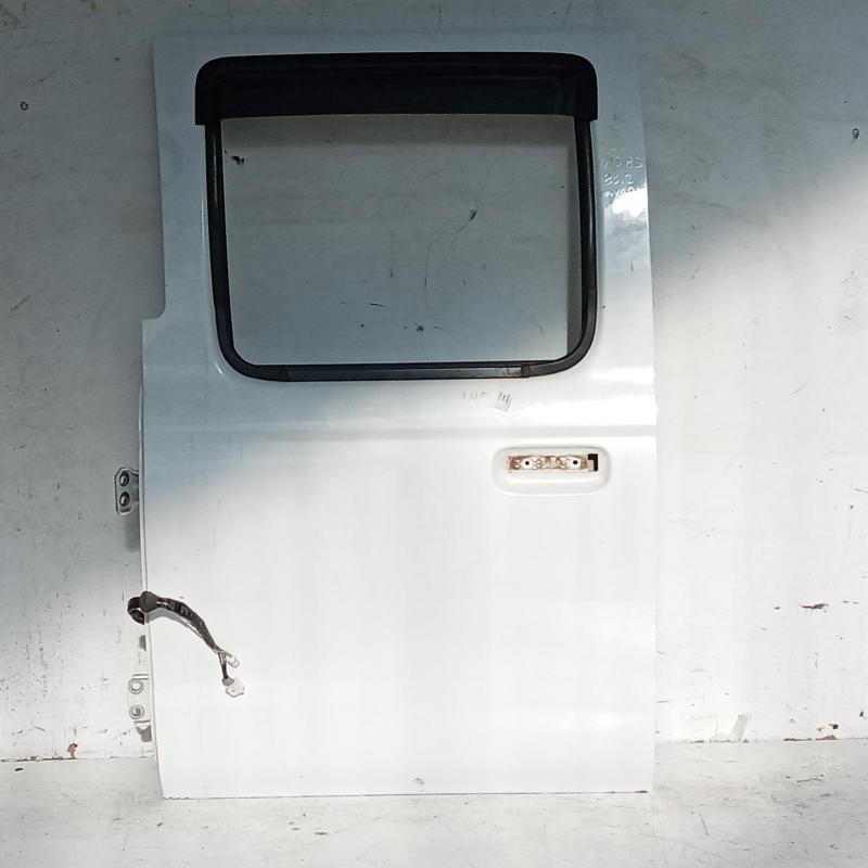 door/sliding rear left