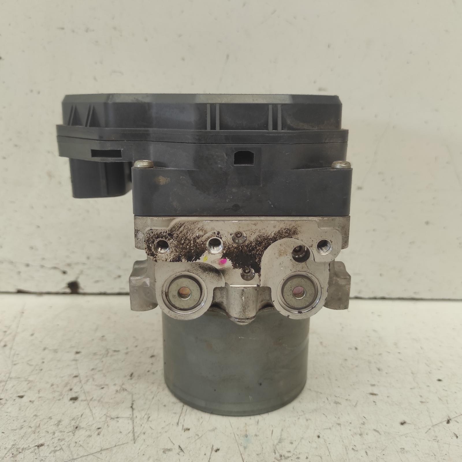 Triton Abs Pump/modulator 2009-2015 mn,p/n 4670a609,08/09-04/15 00021556 #655679