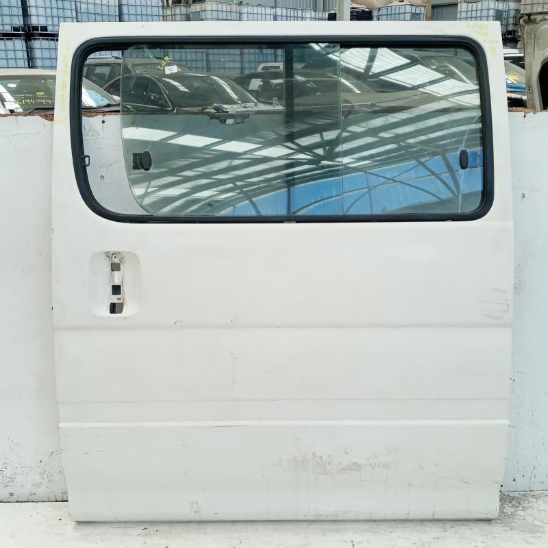 door/sliding rear left