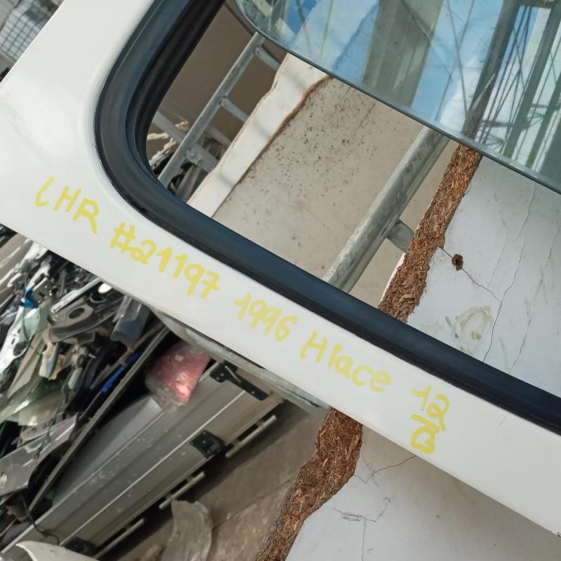 door/sliding rear left