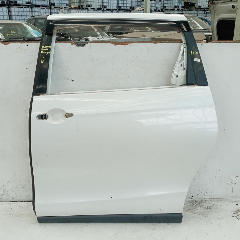 door/sliding rear left