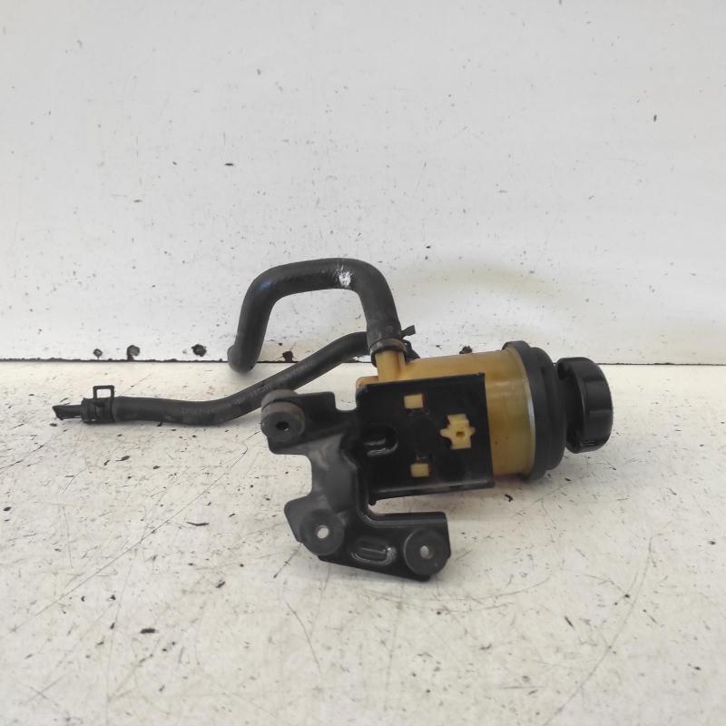 power steering reservoir