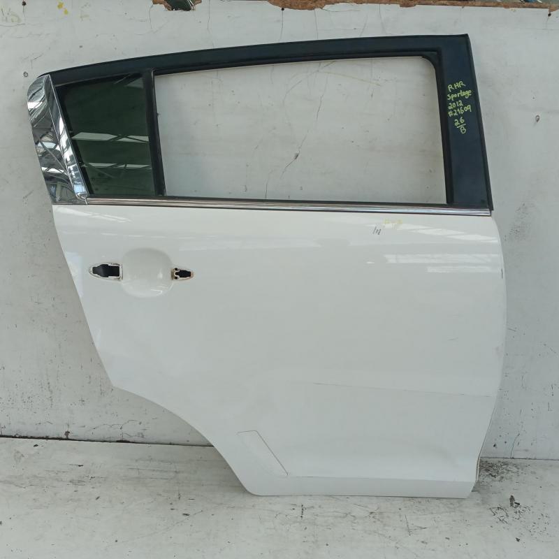 door/sliding rear right
