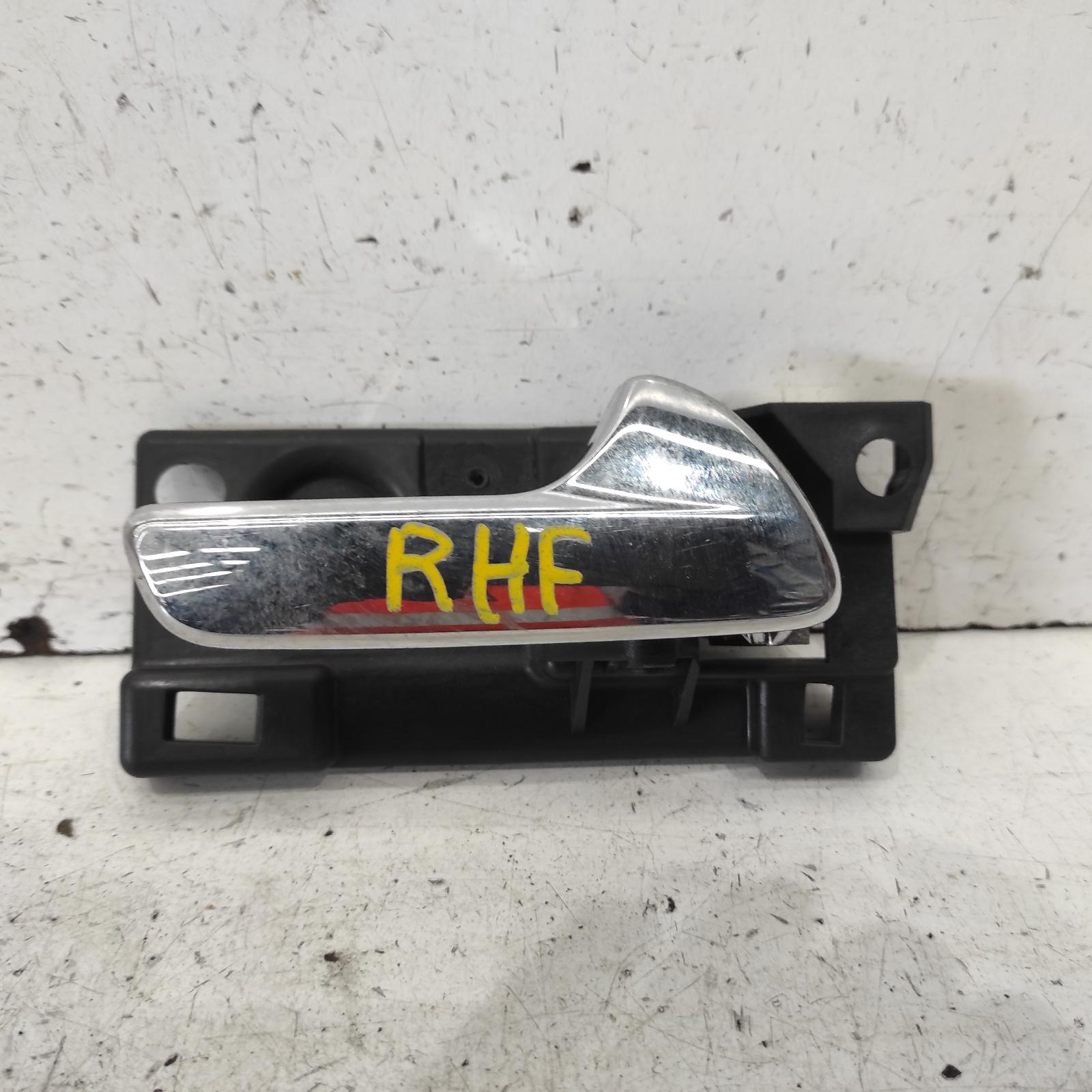 Grandcherokee Door Handle 2011-2022 inner,rh front,wk,01/11-02/22 00020400 #656275