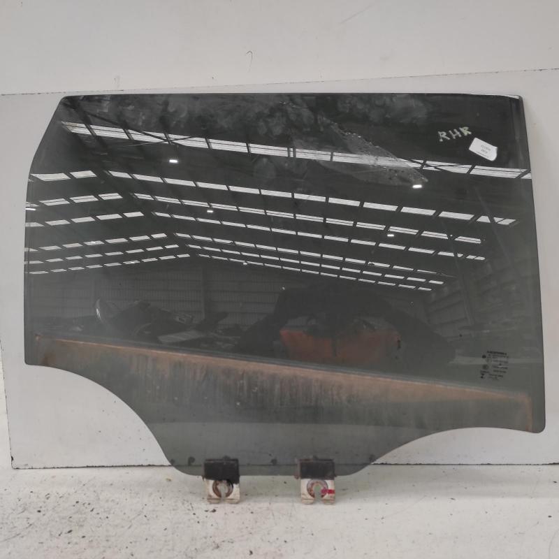 door window rear right