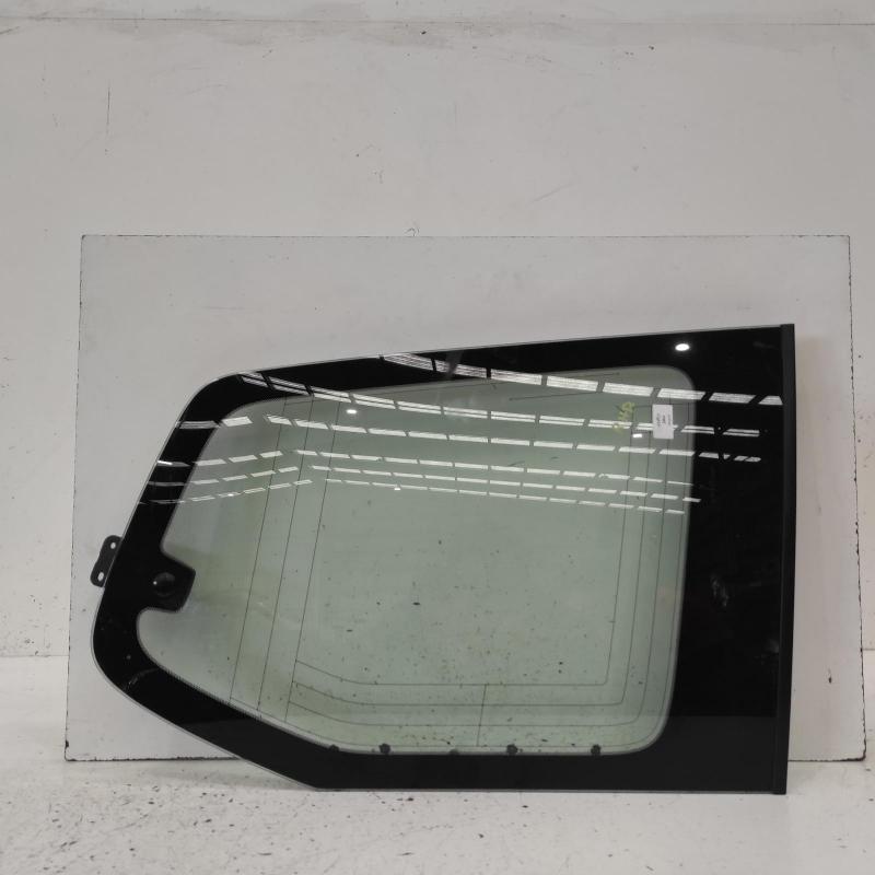 side glass rear right