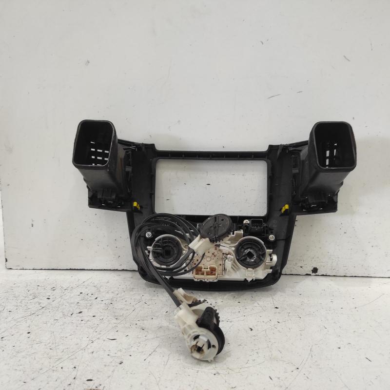 heater/aircon controls