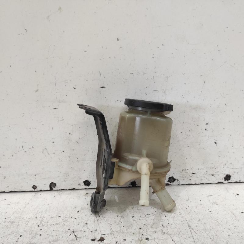 power steering reservoir