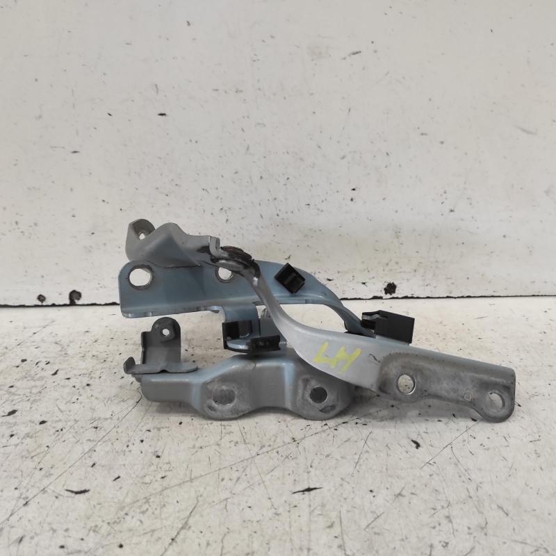 bonnet hinge/strut