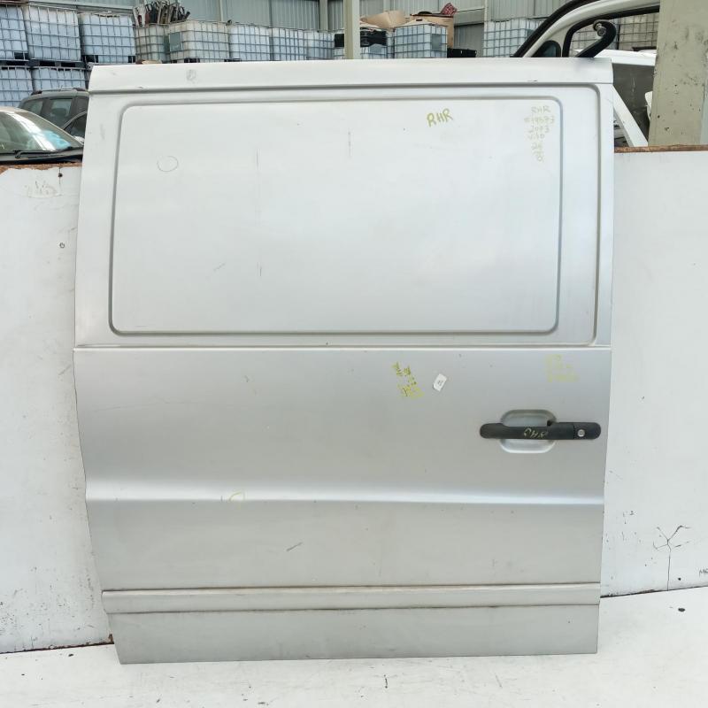 door/sliding rear right