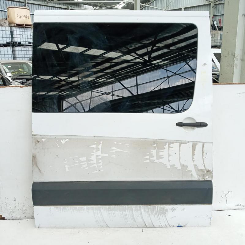 door/sliding rear right