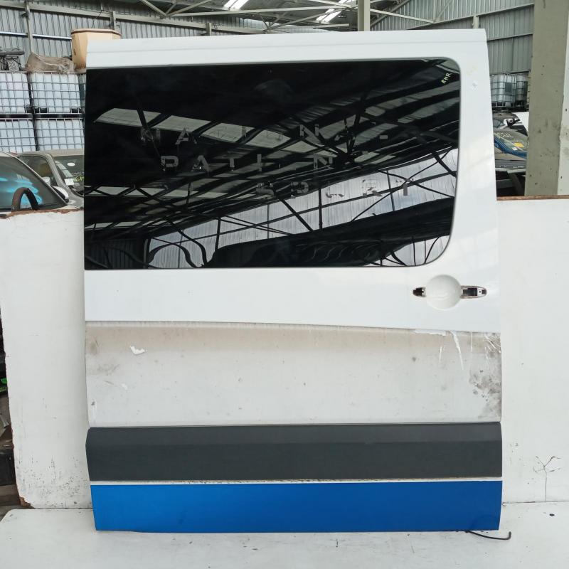 door/sliding rear right