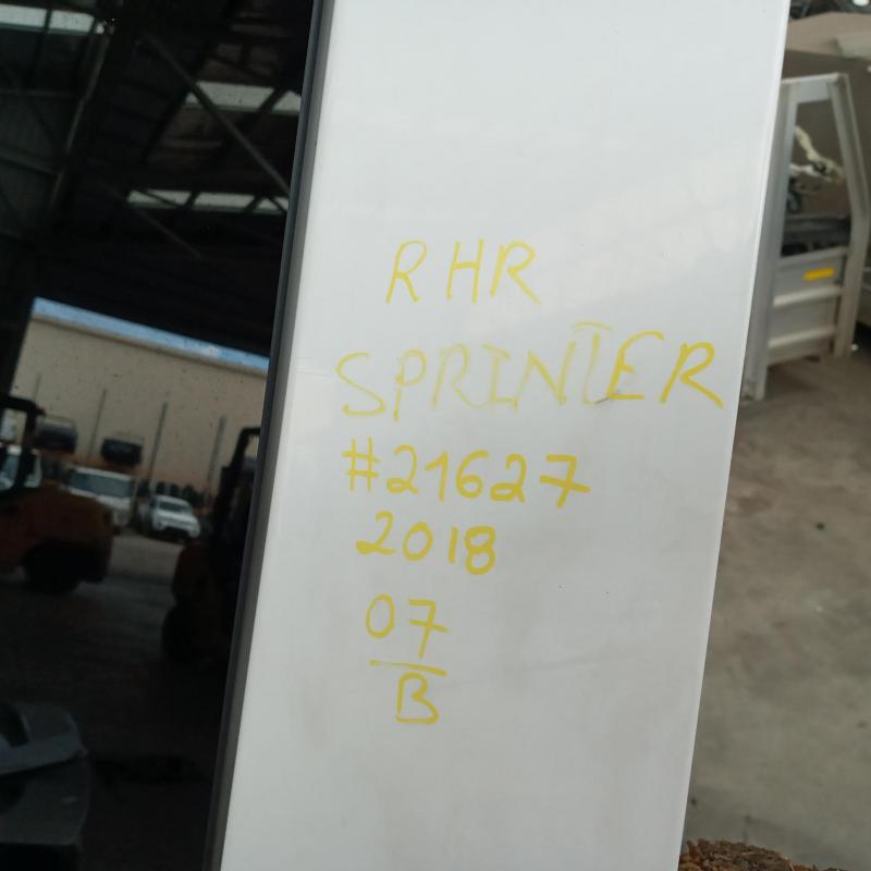 door/sliding rear right