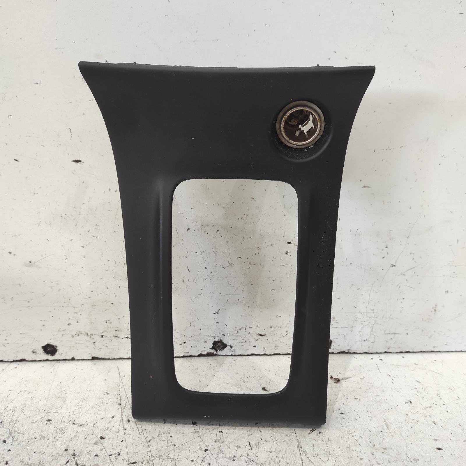 Corolla Console 2001-2007 zze122 12/01-06/07 00021590 #657410
