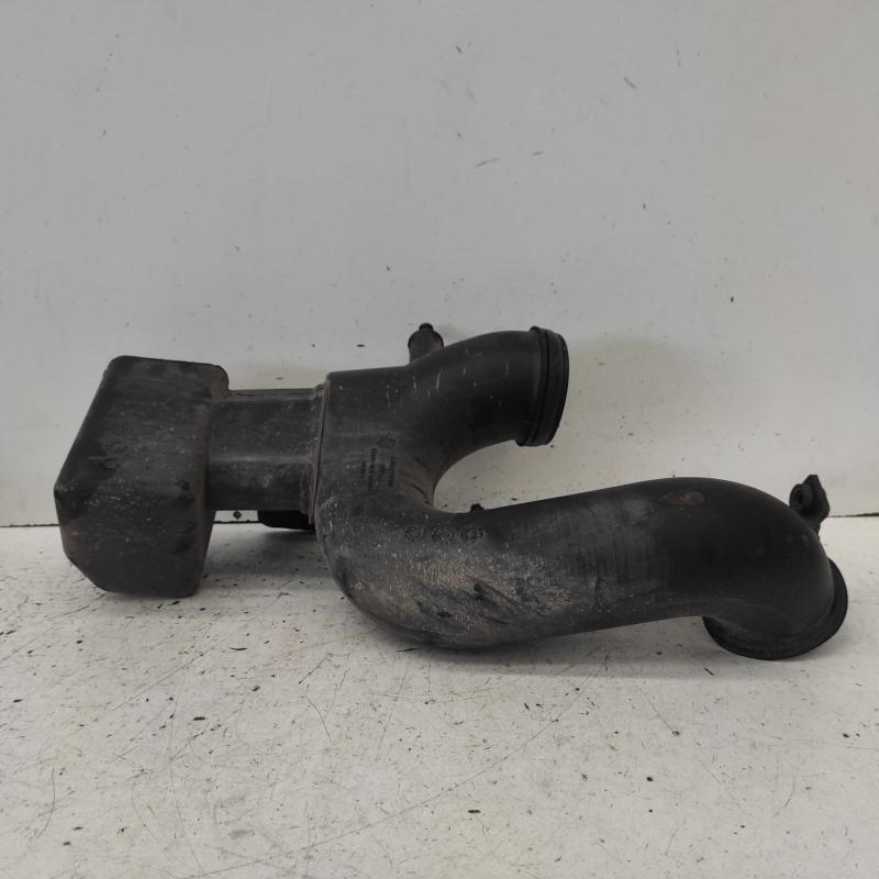 air cleaner duct/hose