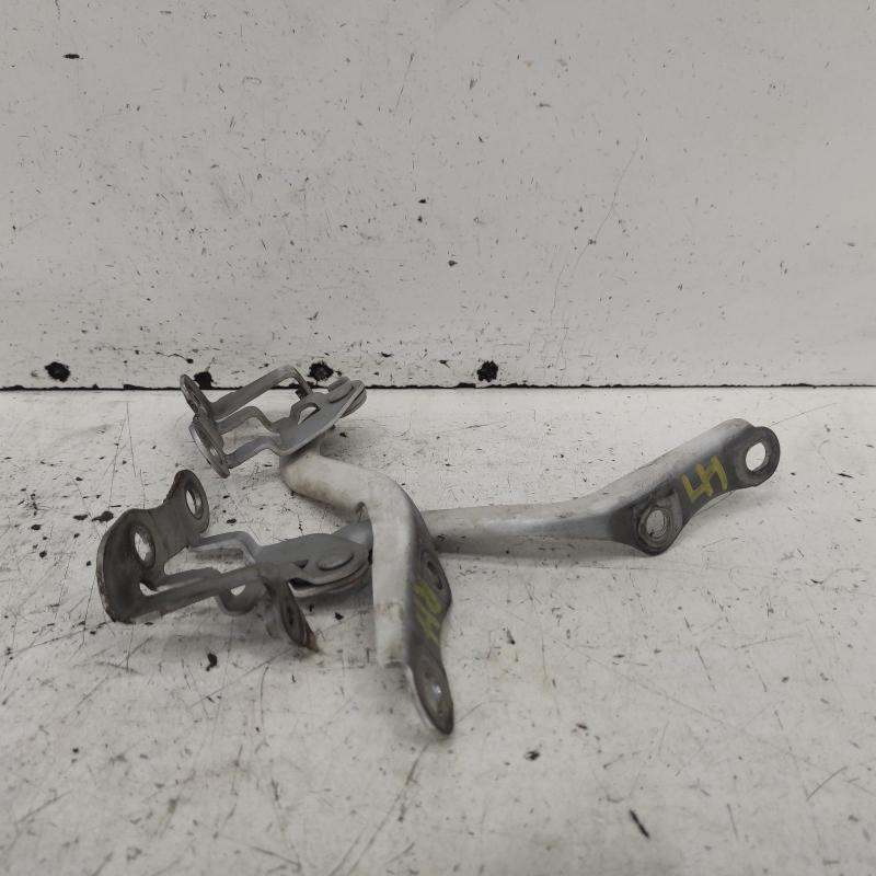 bonnet hinge/strut