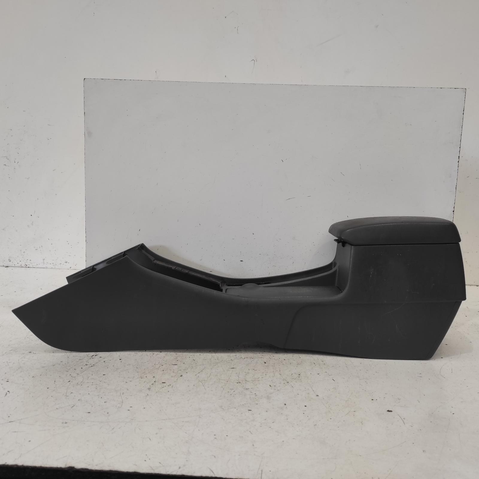 Corolla Console 2001-2007 zze122 12/01-06/07 00021612 #657788