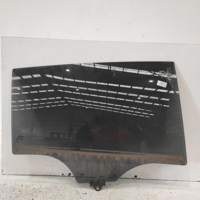 door window rear right