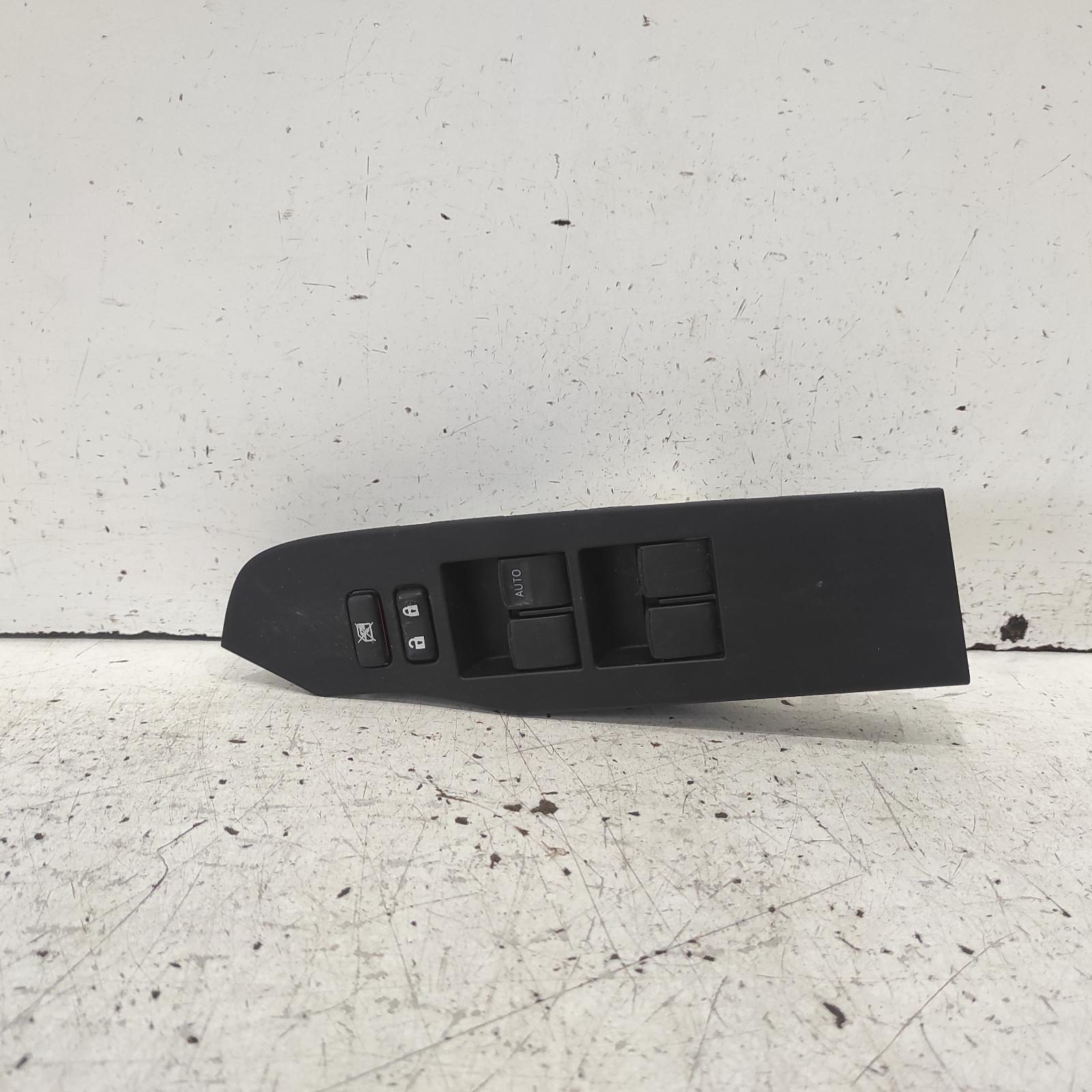 Corolla Power Door Window Switch 2015-2018 rh front (master switch),zre182r,hatch,standard,03/15-06/18 00021438 #658421