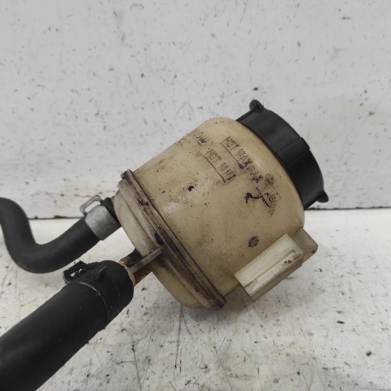 power steering reservoir
